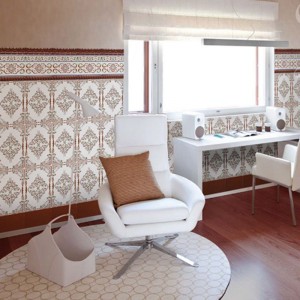 Плитка ceramica 20x15 Cenefa Liso Marron Zocalo глянцевая, рельефная коричневый однотонный Ribesalbes